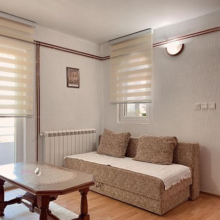 סטינג'ה Apartman Konatar מראה חיצוני תמונה