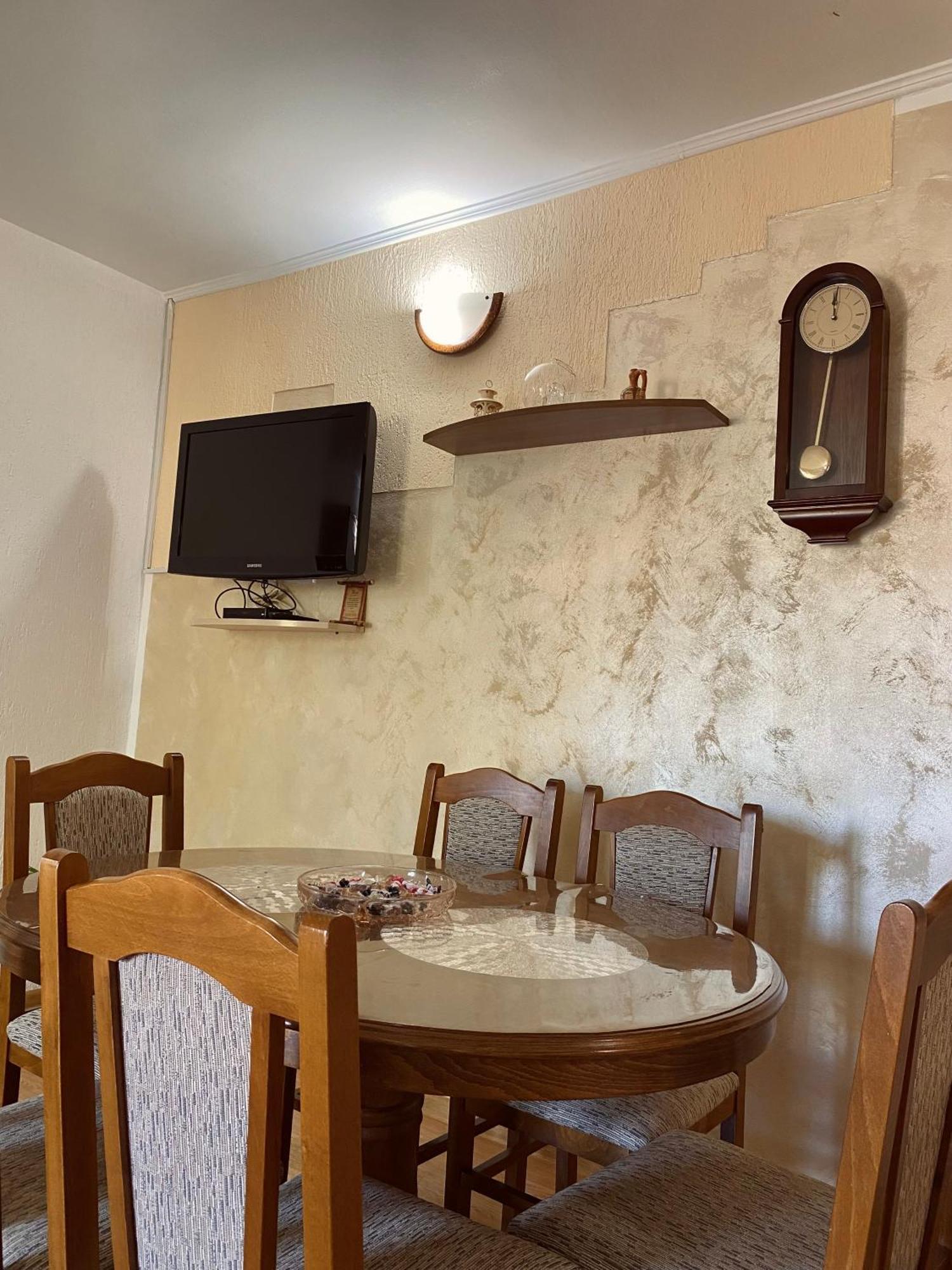 סטינג'ה Apartman Konatar מראה חיצוני תמונה